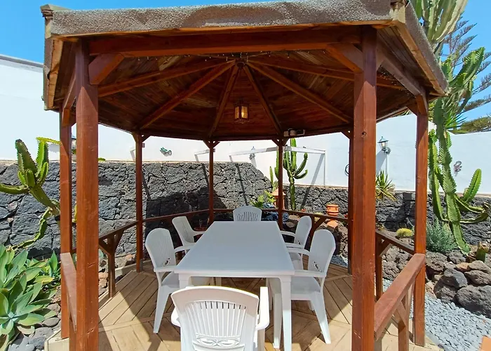 Villa Lagarto Heated Pool Aircon Central Playa Blanca
