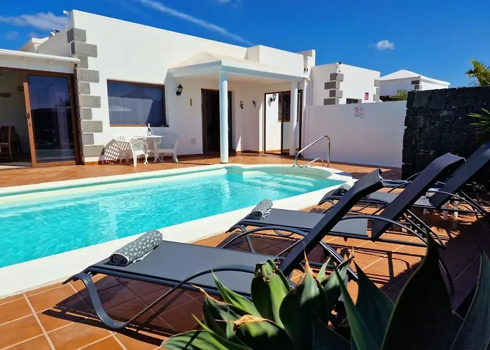 Casa Lagarto Heated Pool Aircon Central Playa Blanca